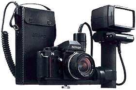Nikon SB-14 mit Batteriefach SD-7